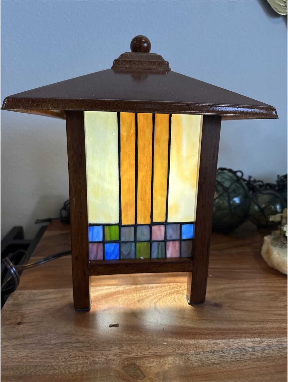 Huntington Tiffany Plug-In Accent Lamp Brown Wood/Glass Cord Switch 13in pagoda